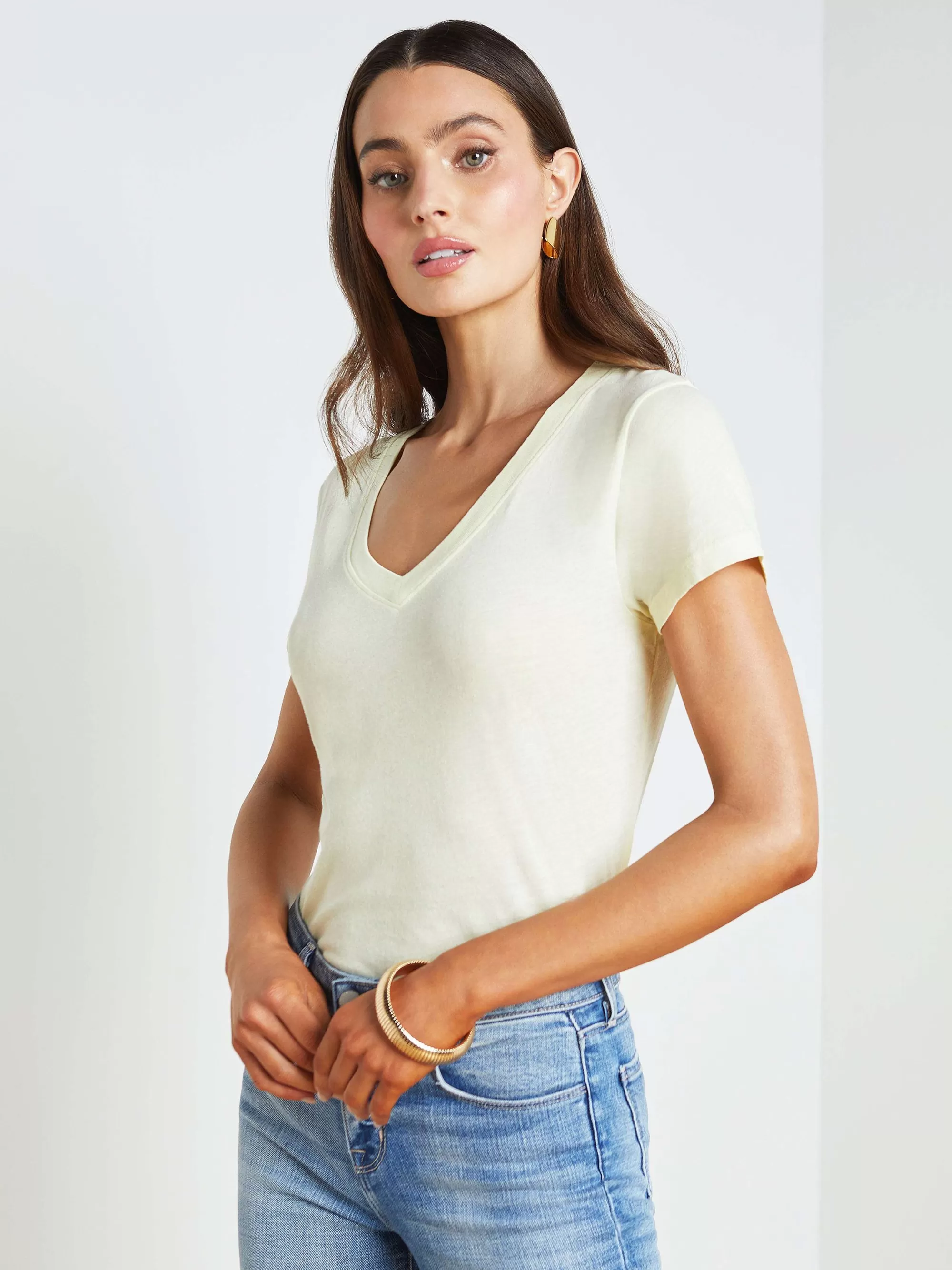 L'AGENCE Becca Katoenen T-Shirt Met V-Hals Lichte Advocaat Cheap