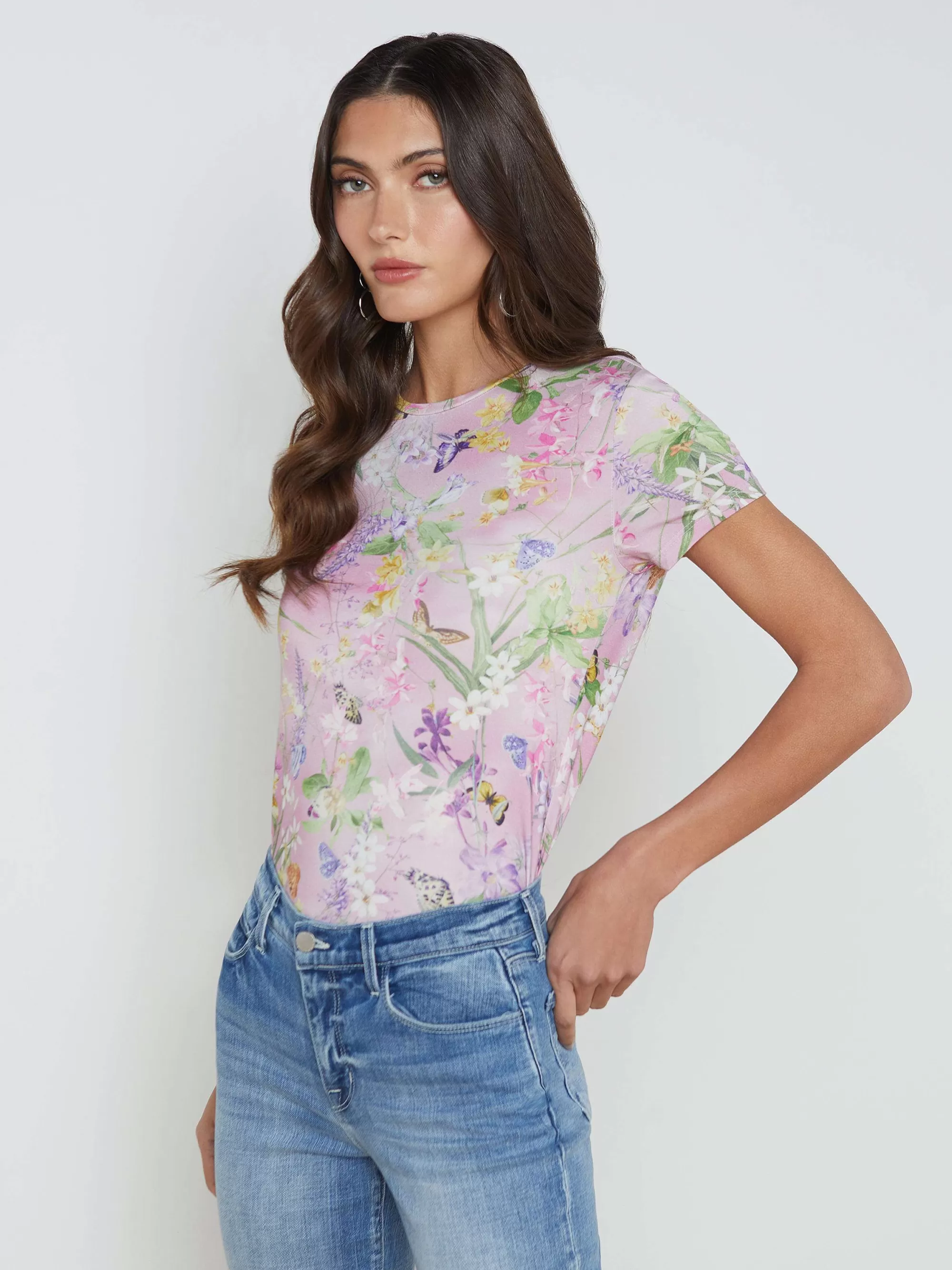 L'AGENCE Ressi Passend T-Shirt Lila Sneeuw Botanische Vlinder Cheap