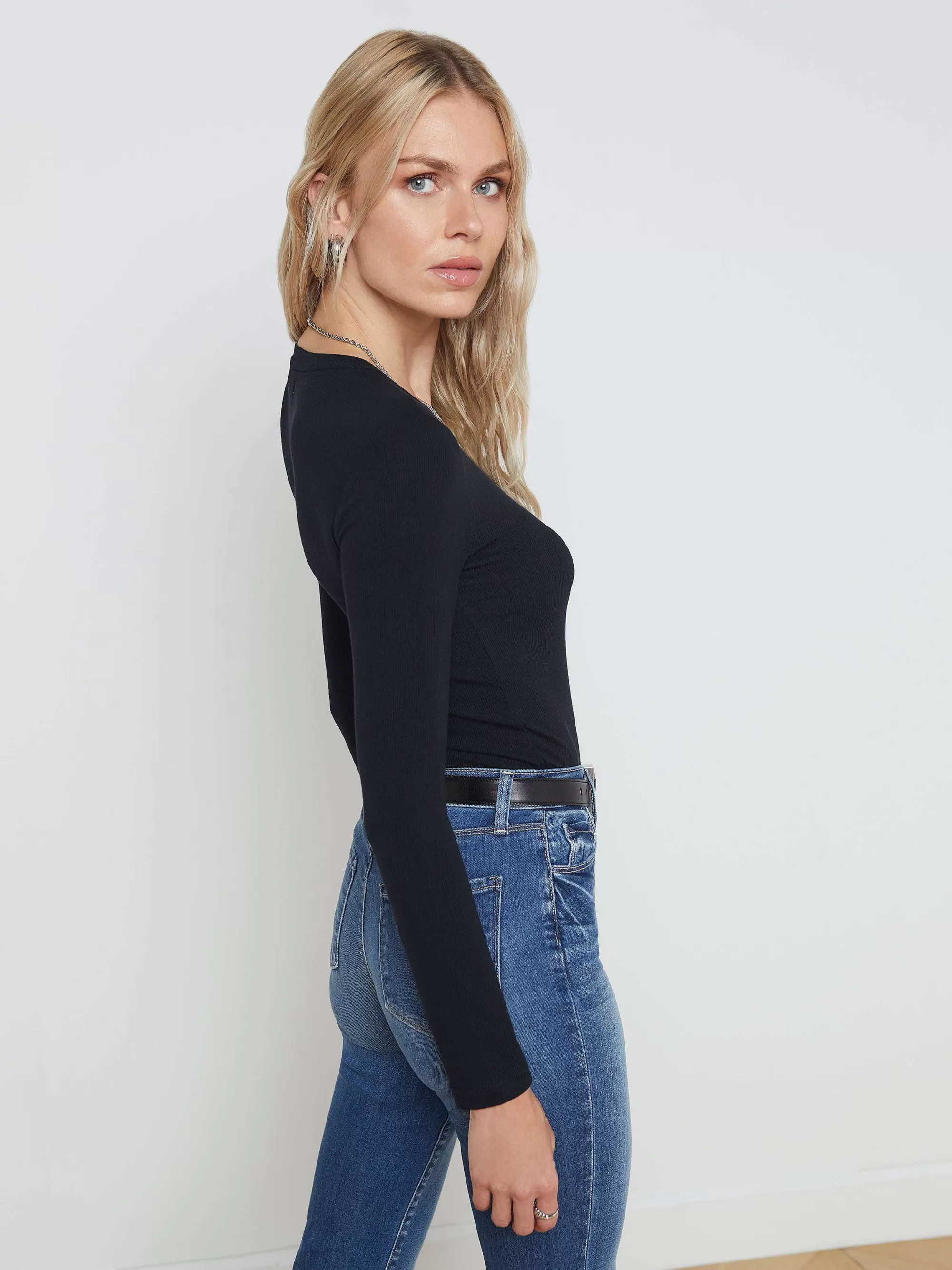 L'AGENCE Tess T-Shirt Met Lange Mouwen Zwart Micromodal Outlet